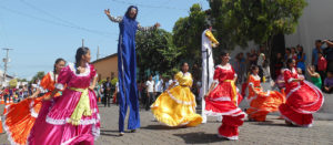 suchitoto street parade dancers