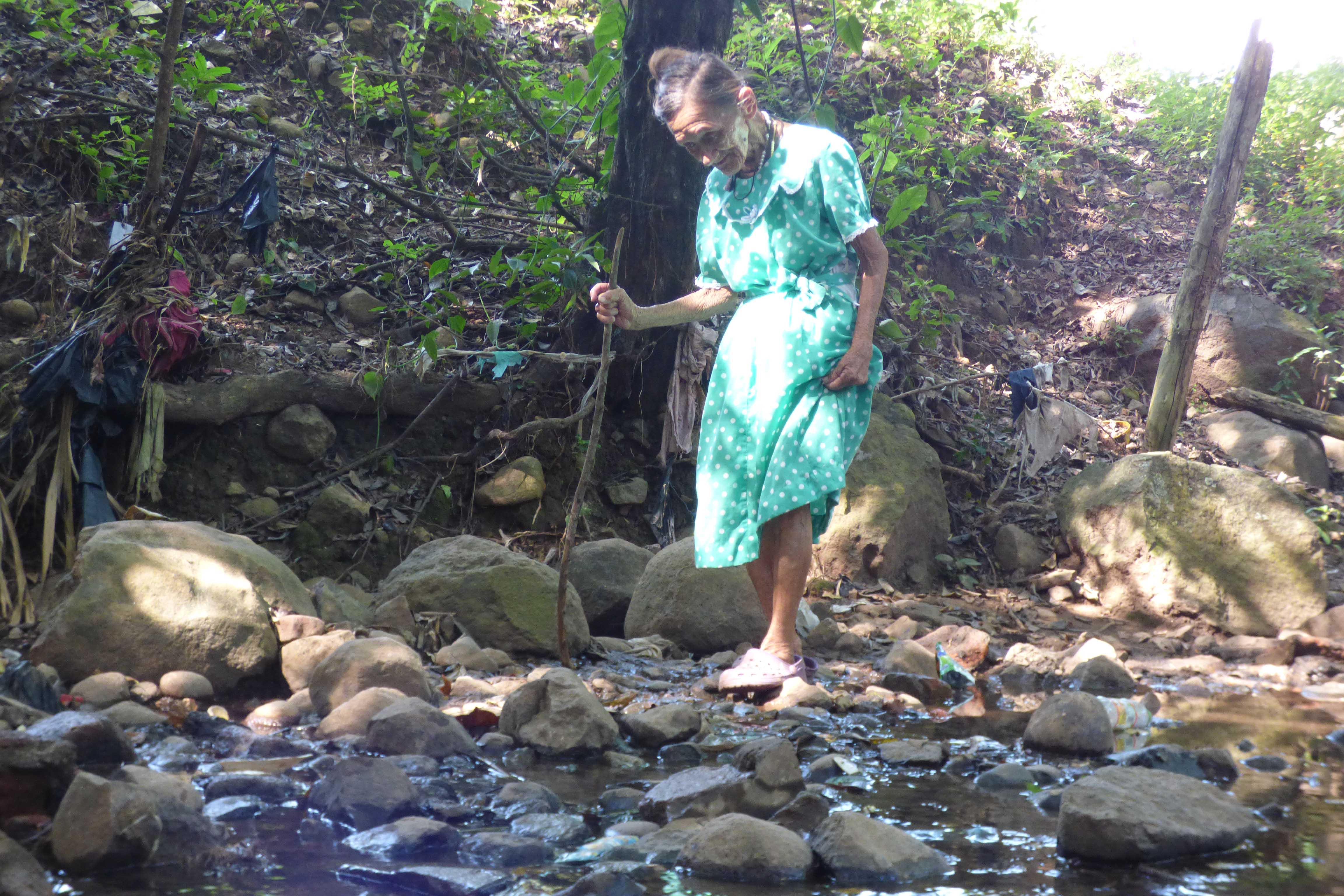 josefina suchitoto 4